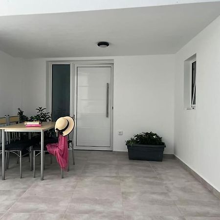 Villa Family Emporio  Exterior photo